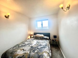 Bedroom- click for photo gallery